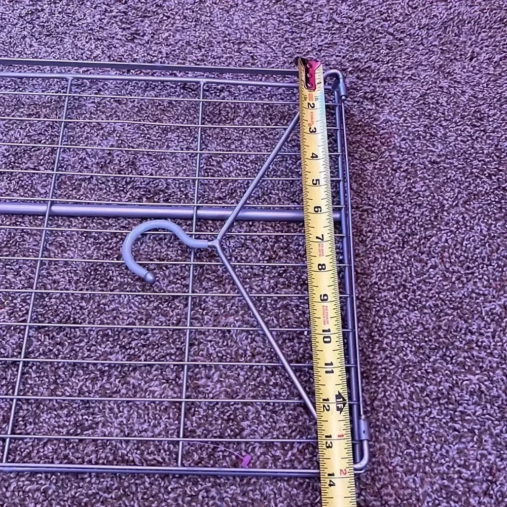 Metal closet rack